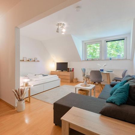Stay Awesome - Schonfeld Apartment, Netflix Und Kostenloses Parken Кассель Екстер'єр фото