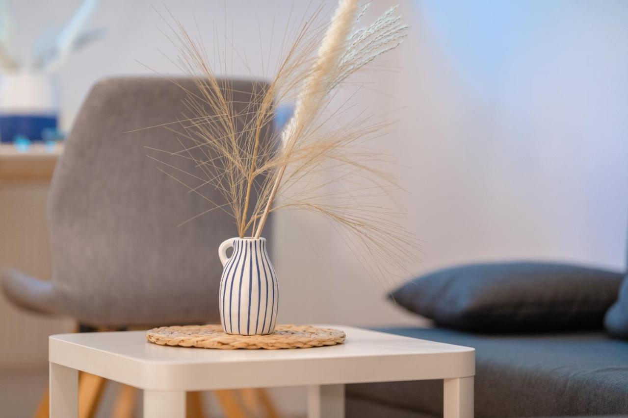 Stay Awesome - Schonfeld Apartment, Netflix Und Kostenloses Parken Кассель Екстер'єр фото